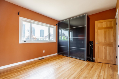 Breakfast Nook Photo of 4871 Highlawn Drive, Burnaby, BC