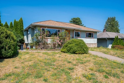 4871 Highlawn Drive, Burnaby, BC, Burnaby — Single Family Residence for sale
