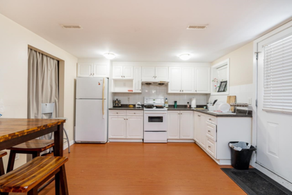 Guest Bathroom Photo of 4871 Highlawn Drive, Burnaby, BC