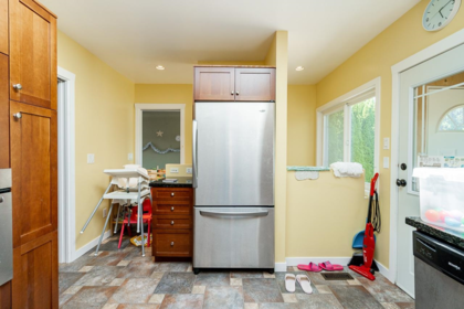 Kitchen Island Photo of 4871 Highlawn Drive, Burnaby, BC