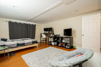 Mudroom Photo of 4871 Highlawn Drive, Burnaby, BC