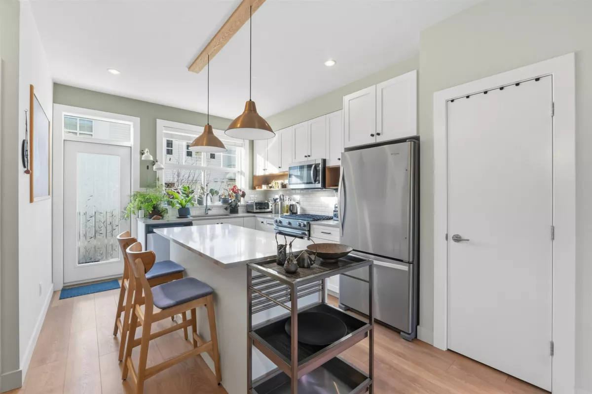 Dining Area Photo of 78 27735 Roundhouse Drive, Abbotsford, BC