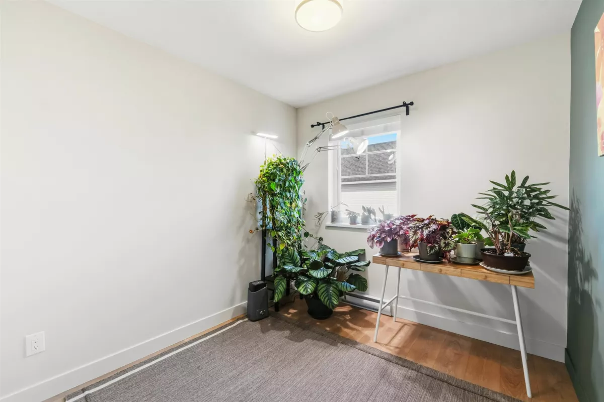 Entry Foyer Photo of 78 27735 Roundhouse Drive, Abbotsford, BC