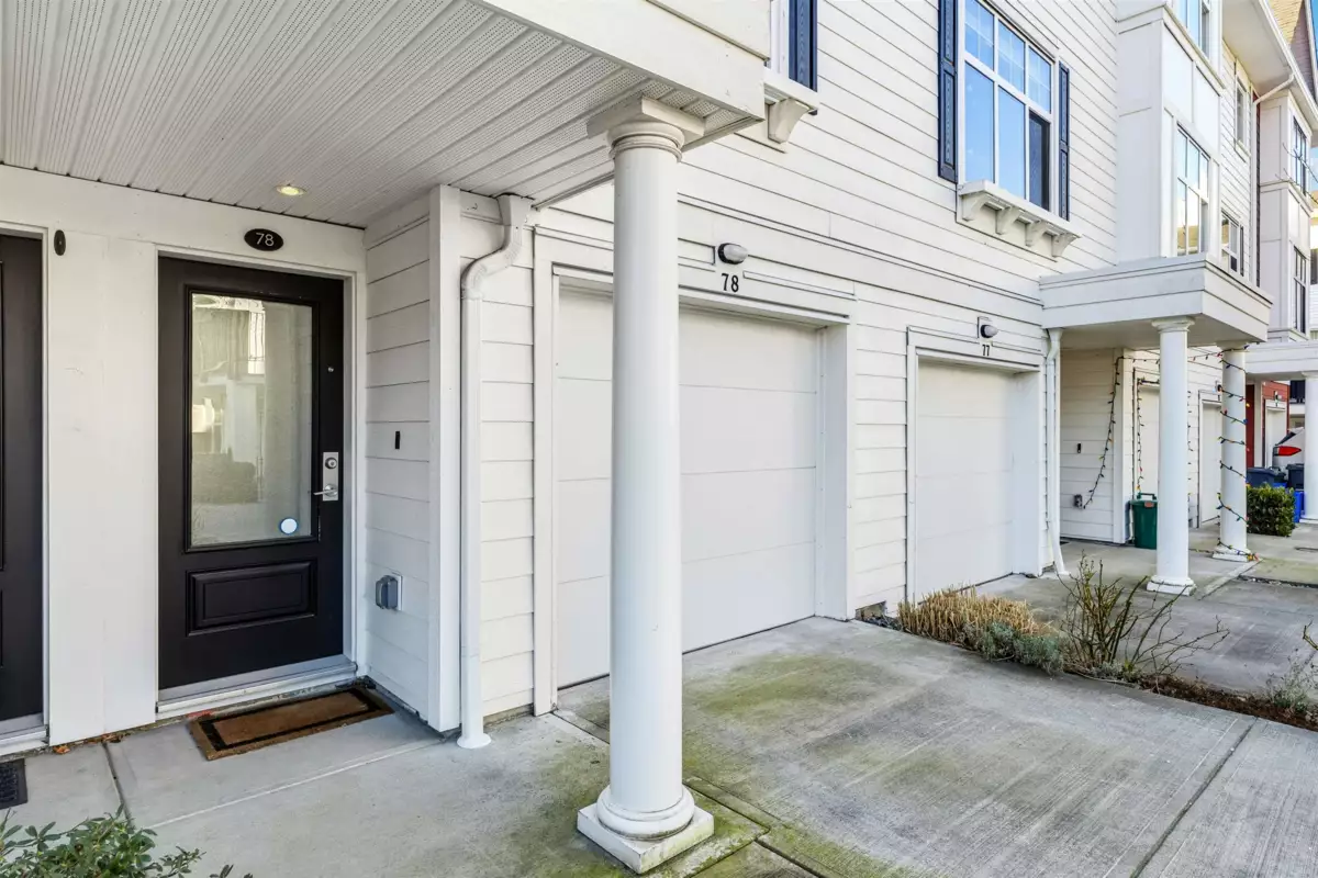 Family Room Photo of 78 27735 Roundhouse Drive, Abbotsford, BC