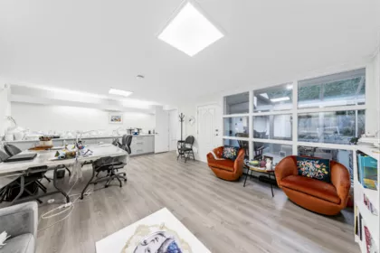 Hallway Photo of 1555 Lawson Avenue, West Vancouver, BC