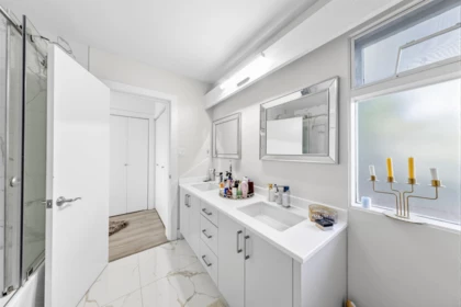 Laundry Room Photo of 1555 Lawson Avenue, West Vancouver, BC