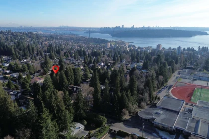 Outdoor Deck Photo of 1555 Lawson Avenue, West Vancouver, BC
