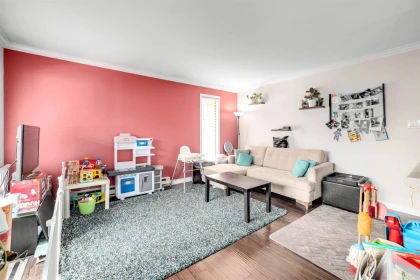 404 340 Ginger Drive, New Westminster, BC