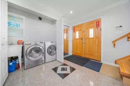 3320 E 43rd Avenue, Vancouver, BC