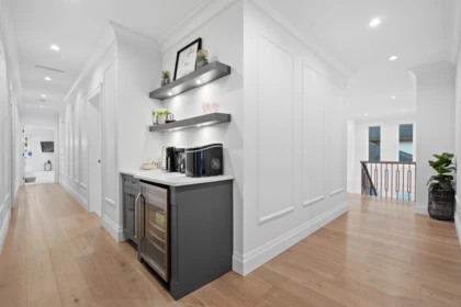Entry Foyer Photo of 9075 164 Street, Surrey, BC