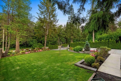 Kitchen Photo of 9075 164 Street, Surrey, BC