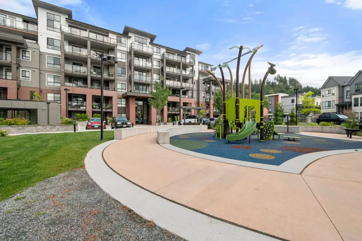 Powder Room Photo of 103 45511 Campus Drive, Chilliwack, BC