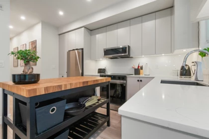 Kitchen Island Photo of 103 45511 Campus Drive, Chilliwack, BC