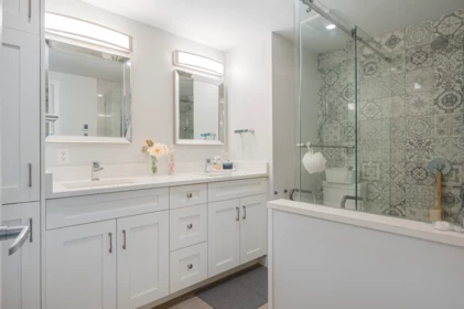 Primary Bathroom Photo of 233 1840 160 Street, Surrey, BC