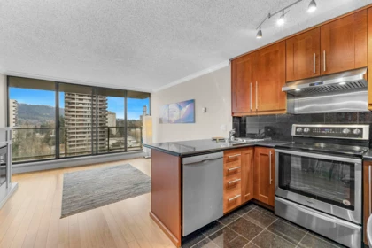 1607 3970 Carrigan Court, Burnaby, BC, Burnaby — Apartment/Condo for sale