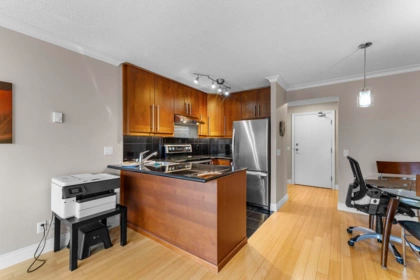 1607 3970 Carrigan Court, Burnaby, BC, Burnaby — Apartment/Condo for sale