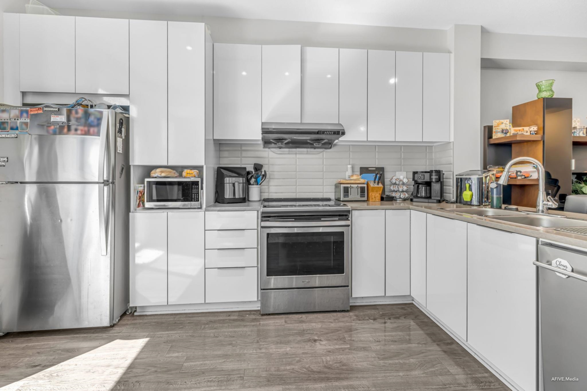 Primary Bathroom Photo of 94 30930 Westridge Place, Abbotsford, BC