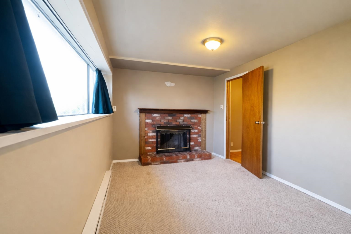 Aerial View of 32052 Melmar Avenue, Abbotsford, BC