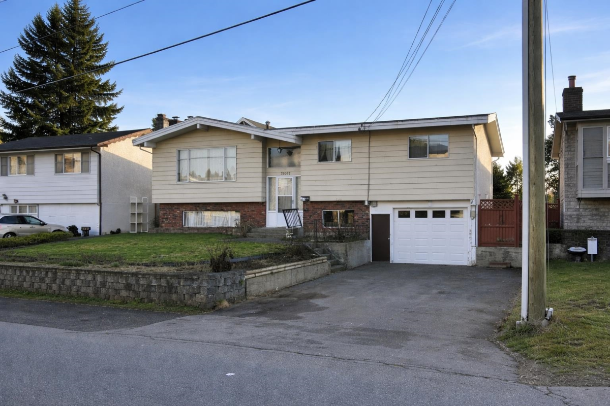 Family Room Photo of 32052 Melmar Avenue, Abbotsford, BC