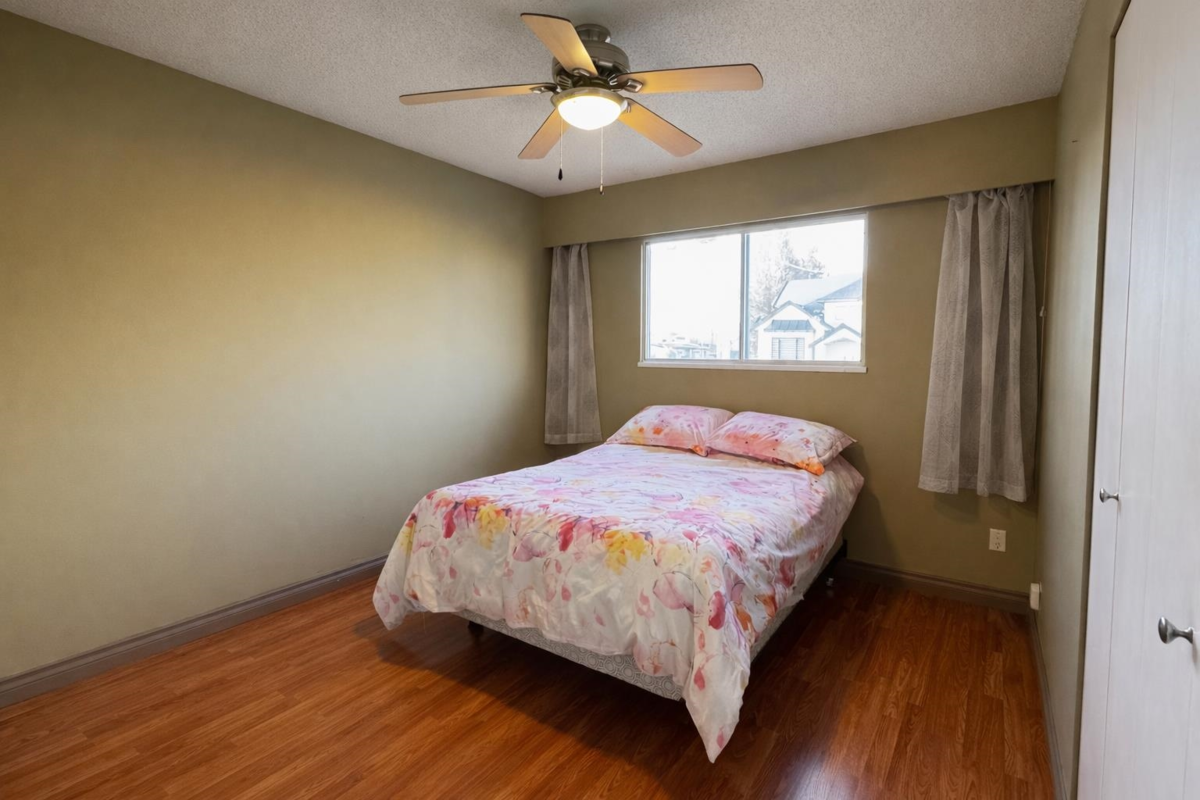 Laundry Room Photo of 32052 Melmar Avenue, Abbotsford, BC