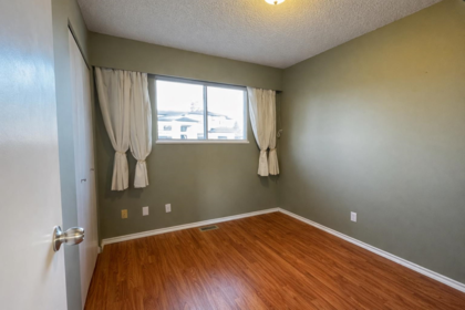 Entry Foyer Photo of 32052 Melmar Avenue, Abbotsford, BC