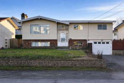 32052 Melmar Avenue, Abbotsford, BC, Abbotsford West — 5 bed single family residence for sale