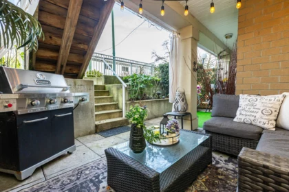 Breakfast Nook Photo of 105 15621 Marine Drive, White Rock, BC