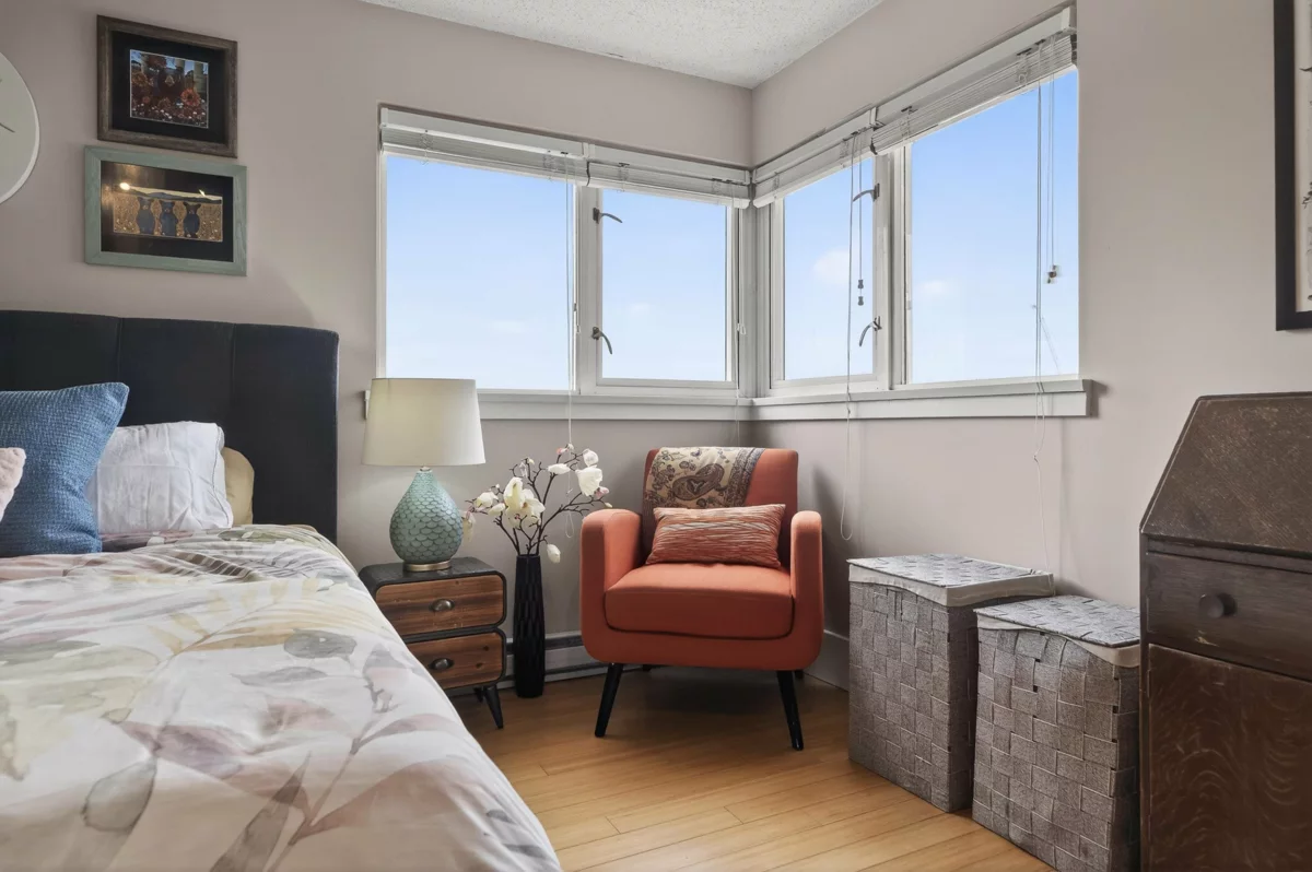 Backyard Photo of 803 1833 Frances Street, Vancouver, BC