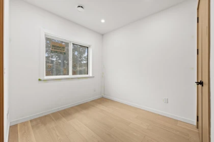 Basement Recreation Room Photo of 3 5115 Buxton Street, Burnaby, BC
