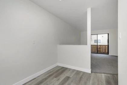 Walk-In Closet Photo of 105 45749 Spadina Avenue, Chilliwack, BC