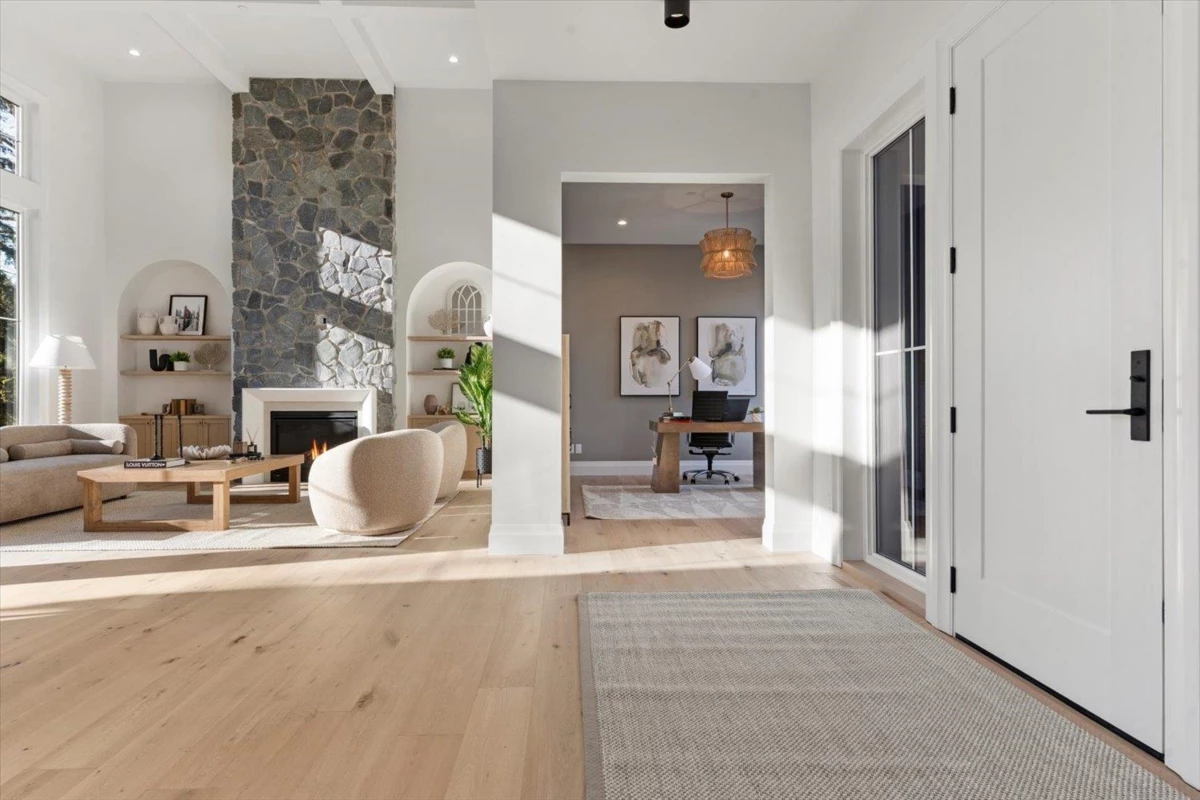 Dining Area Photo of 32276 Silver Creek Drive, Mission, BC