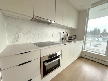 Kitchen Photo of 303 13685 102 Avenue, Surrey, BC