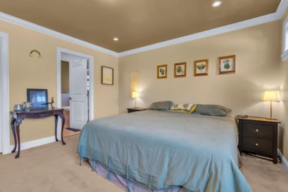 Guest Bathroom Photo of 33116 Tunbridge Avenue, Mission, BC