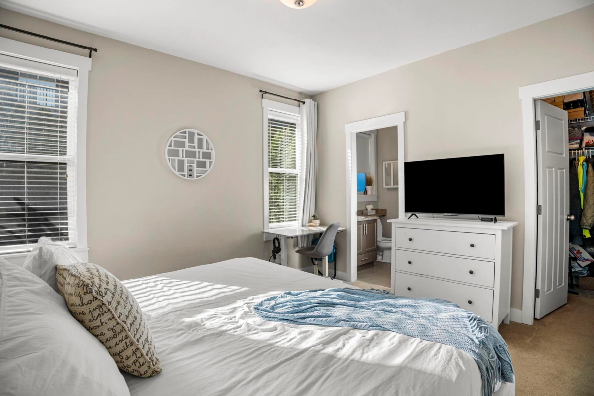 Bedroom 2 Photo of 46674 Uplands Road, Chilliwack, BC