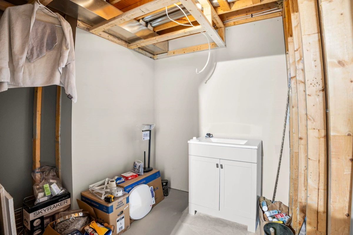 Outdoor Deck Photo of 46674 Uplands Road, Chilliwack, BC