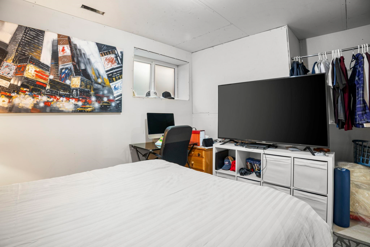 Staircase Photo of 46674 Uplands Road, Chilliwack, BC