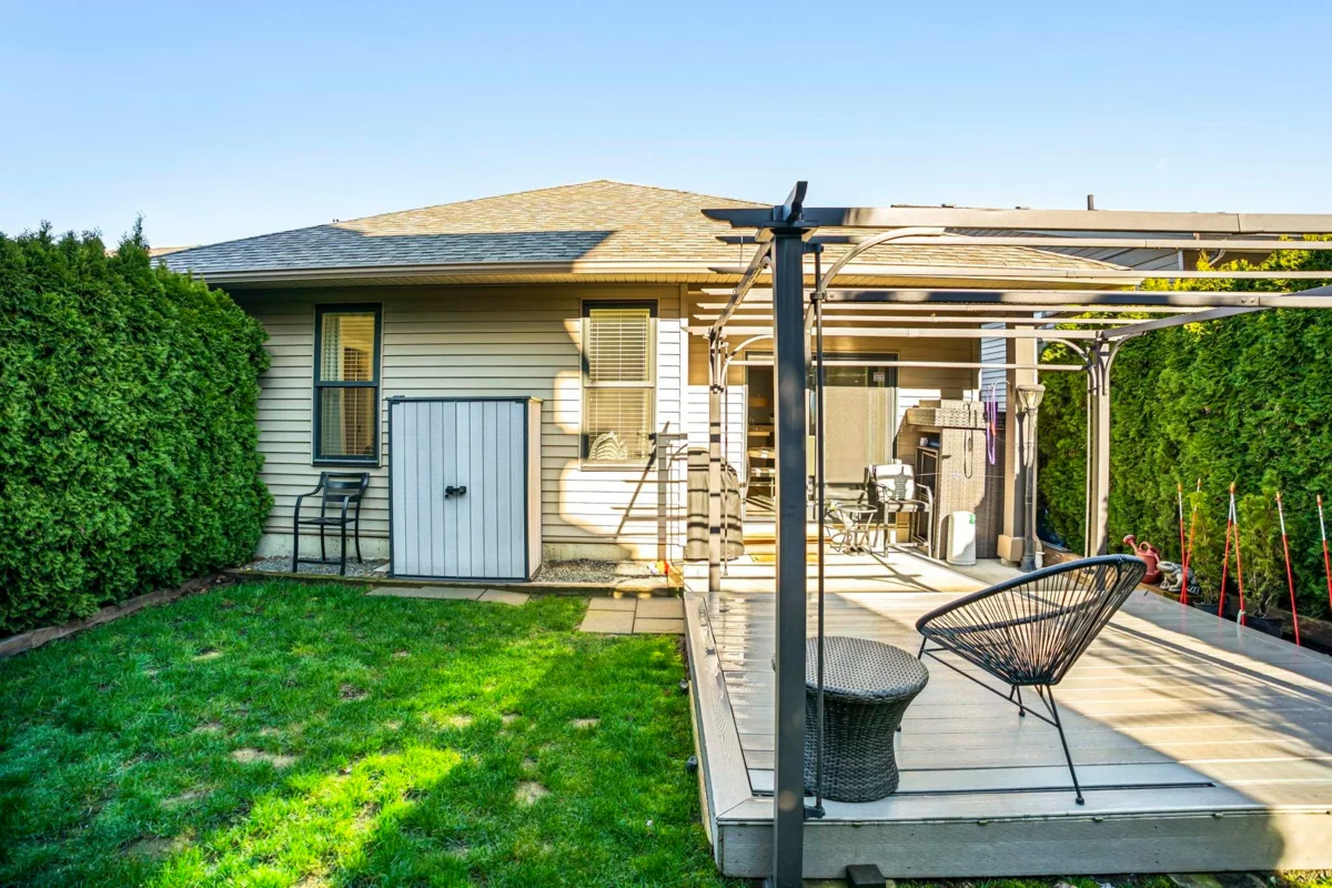 Swimming Pool Photo of 46674 Uplands Road, Chilliwack, BC