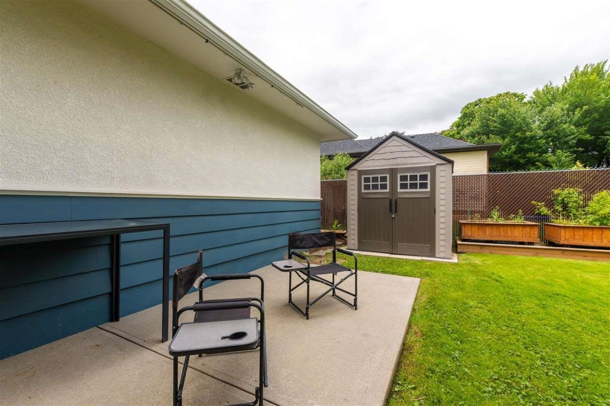 Hallway Photo of 9660 Young Road, Chilliwack, BC