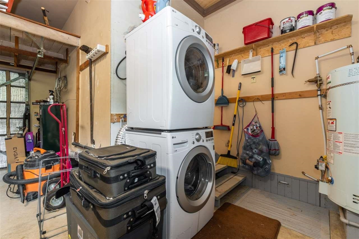 Mudroom Photo of 9660 Young Road, Chilliwack, BC