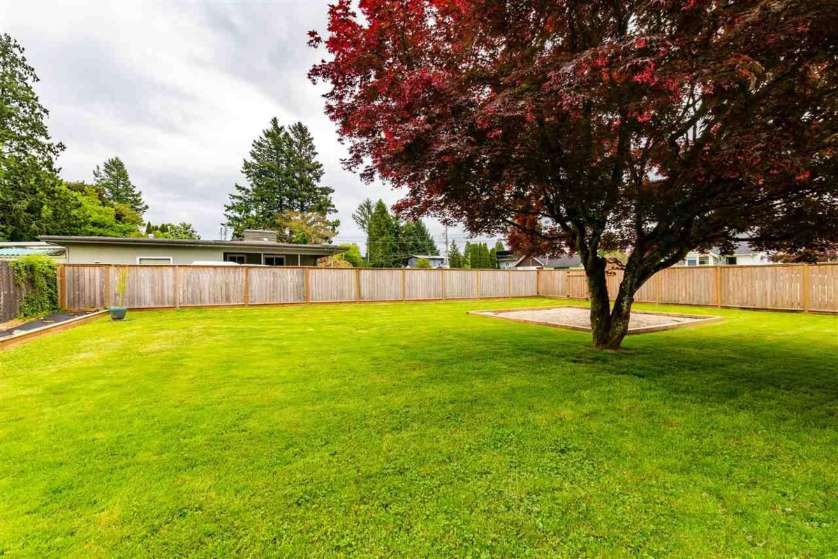 Staircase Photo of 9660 Young Road, Chilliwack, BC