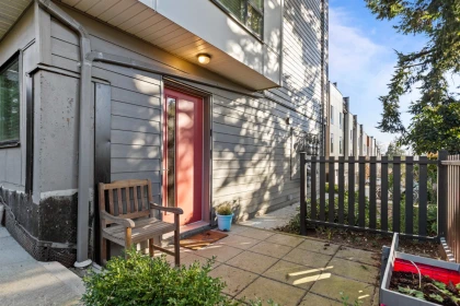 Outdoor Deck Photo of 44 16433 19 Avenue, Surrey, BC
