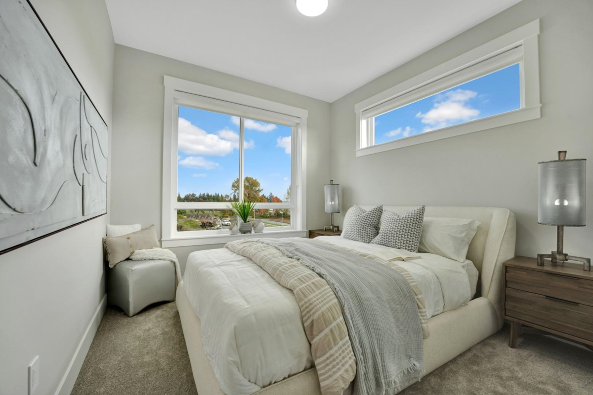Swimming Pool Photo of 18 17155 79a Avenue, Surrey, BC
