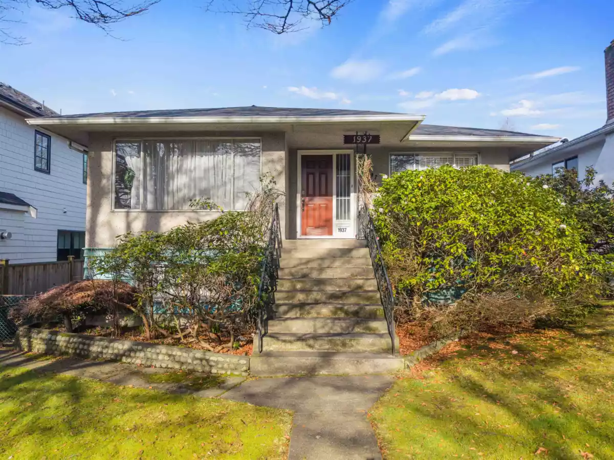 Exterior Rear Photo of 1937 E 2nd Avenue, Vancouver, BC