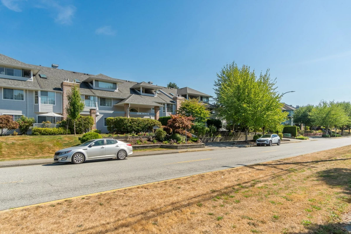Entry Foyer Photo of 103 11578 225 Street, Maple Ridge, BC
