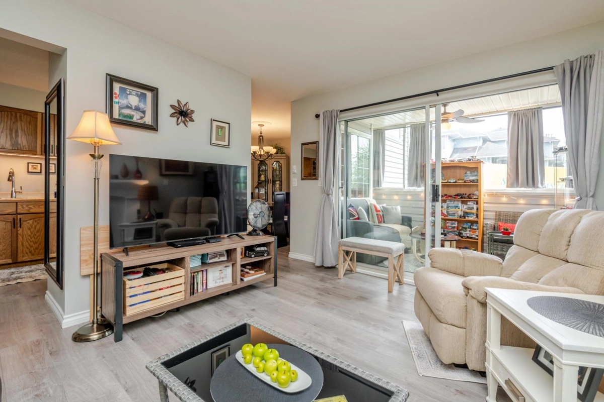 Family Room Photo of 103 11578 225 Street, Maple Ridge, BC