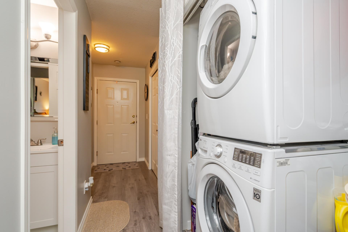 Mudroom Photo of 103 11578 225 Street, Maple Ridge, BC