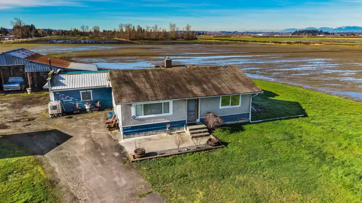 Primary Bathroom Photo of 4059 184 Street, Surrey, BC