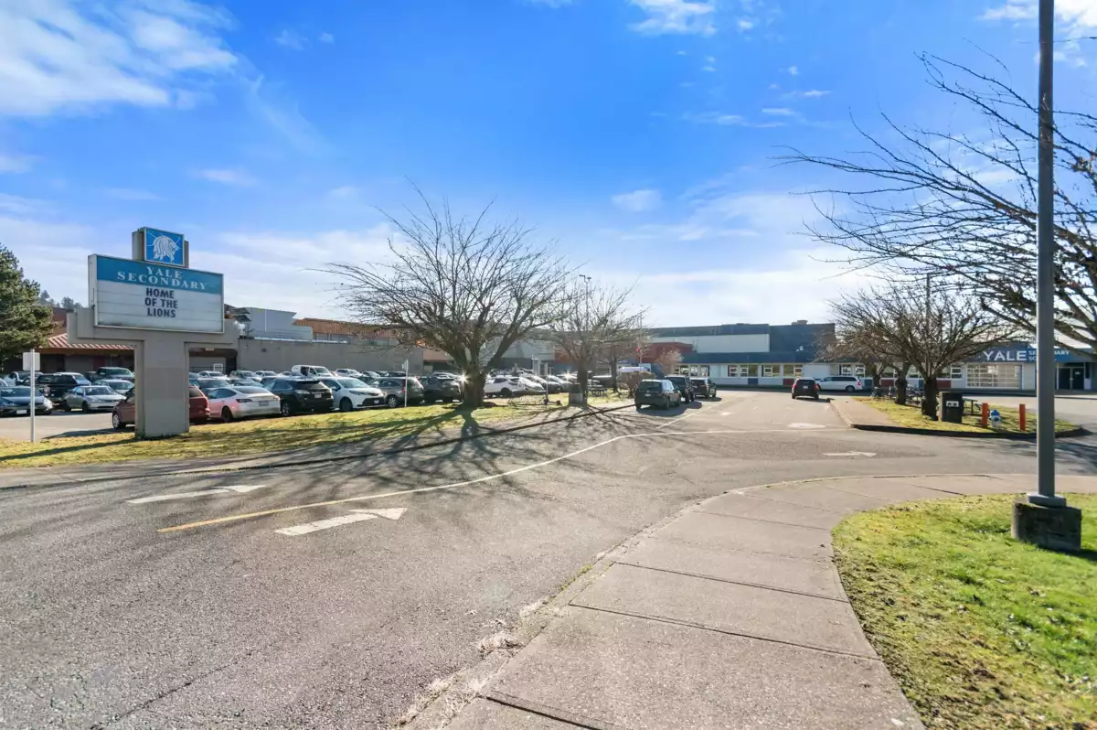 Kitchen Photo of 12 2575 Mcadam Road, Abbotsford, BC