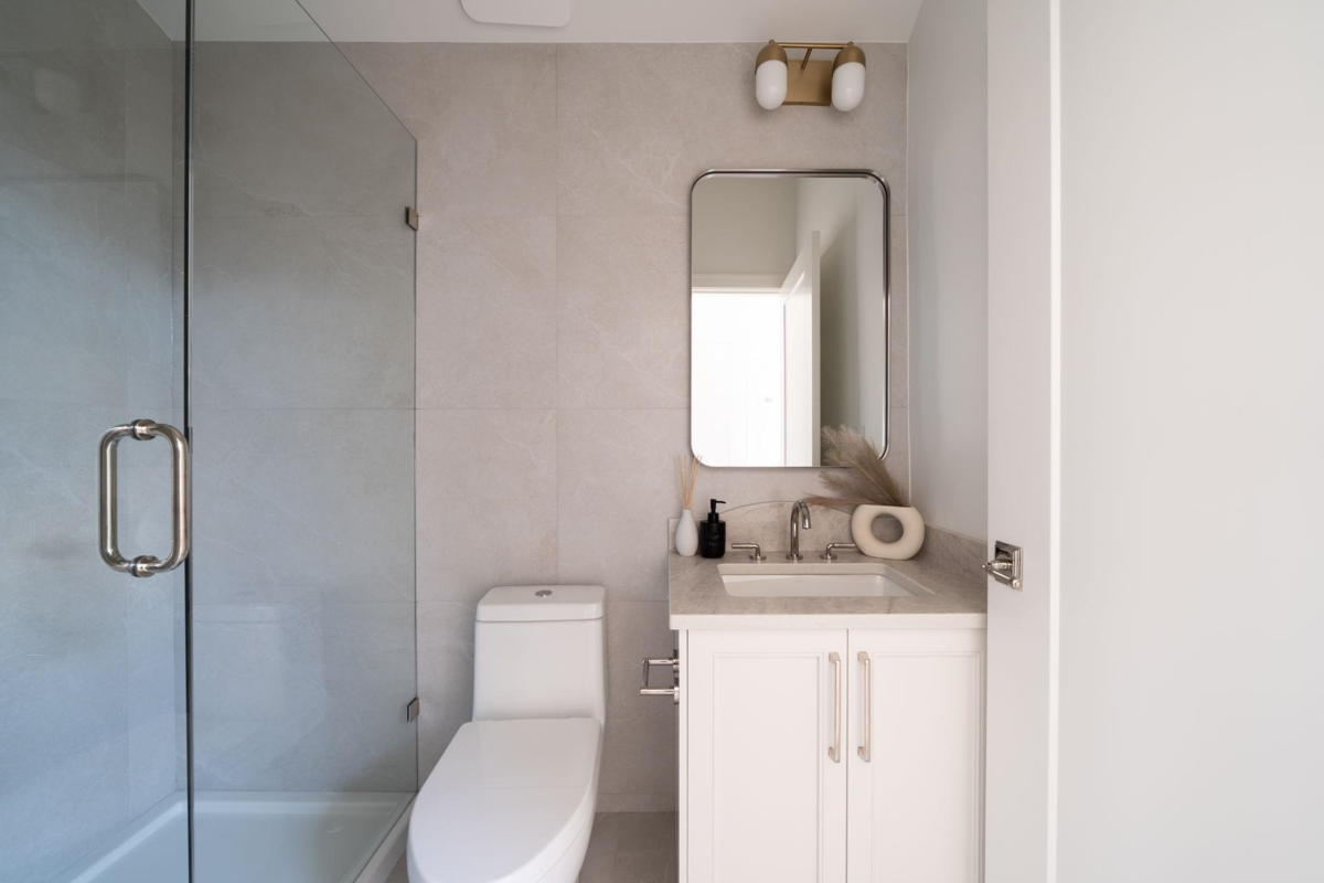 Garage Interior Photo of 1 864 E 16th Avenue, Vancouver, BC