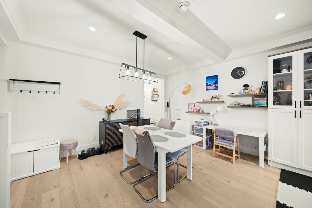 Kitchen Photo of 11 8425 Venture Way, Surrey, BC